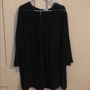 Cute Ava & Viv black top